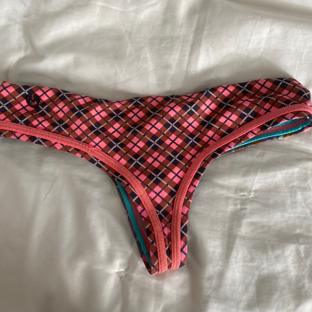 Bikini bottoms